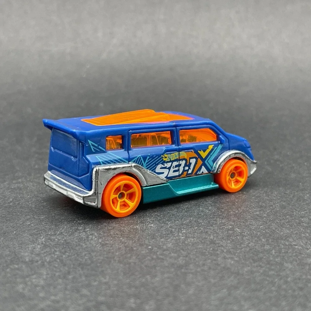 Hot Wheels Speedbox Van SB-1 Vehicle Blue Orange Diecast 1/64 Scale Loose